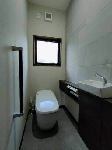 トイレリフォーム　サティスＸ　長岡市　エコカラット(トイレリフォーム)