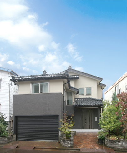 全面リフォーム　長岡　長岡市　小千谷　外壁　はりかえ　塗装　モダン和風
和風リフォーム　玄関リフォーム　風呂リフォーム　たたみコーナー　タイル床
床タイル　オール電化　床暖房　間接照明　リビング家具　ペットリフォーム
断熱サッシリフォーム　エコキュート(全面リフォーム)