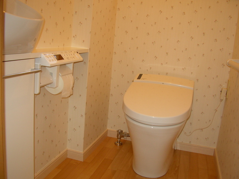 トイレリフォーム　トイレ改修　小千谷　長岡
便器交換　クロスはりかえ　リフォーム(トイレリフォーム)