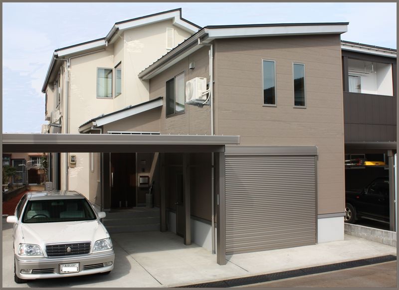 長岡市　新築　インナーガレージ　ツーバイフォー　２Ｘ４　スキップフロア　中２階(高断熱住宅)