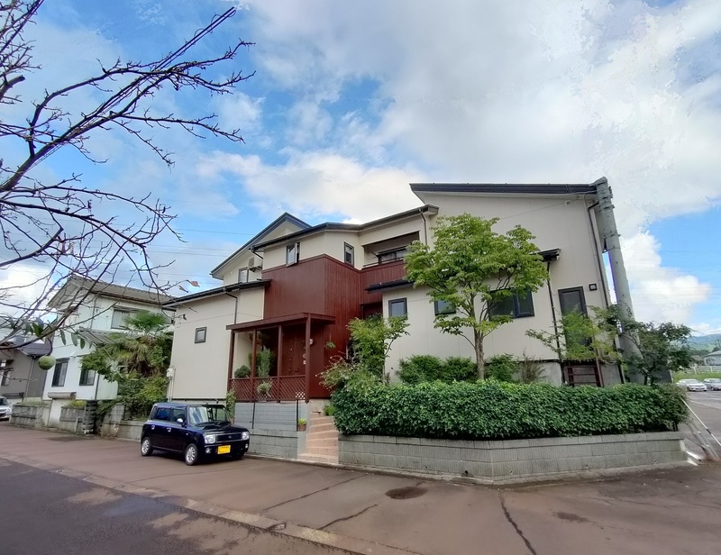 外壁リフォーム　外壁塗装　長岡市　ガーデニング　エクステリアリフォーム　玄関リフォーム　(外壁塗装・張替リフォーム)