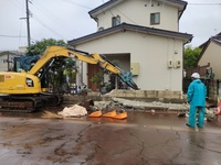ブロック塀解体工事中